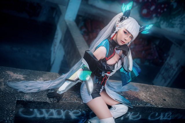 泰国女coser@pang3pong在《传说对决》中化身“龙影忍者”爱里