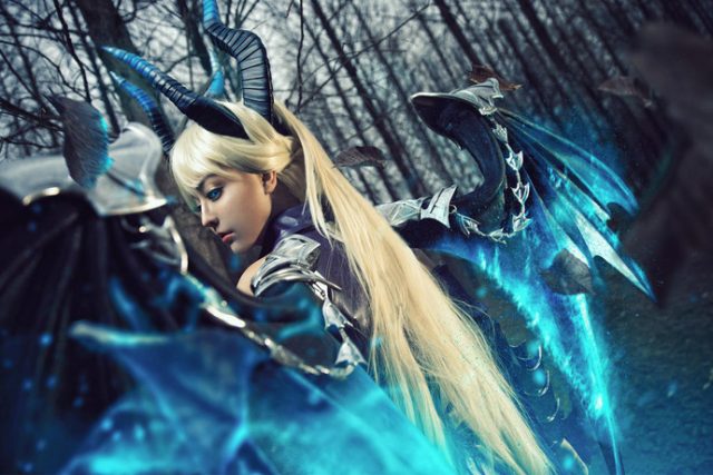 coser@cindy在游戏《洛奇》中化身英姿飒爽的“链刃师 ” coser@cindy在游戏《洛奇》中化身英姿飒爽的“链刃师 ”