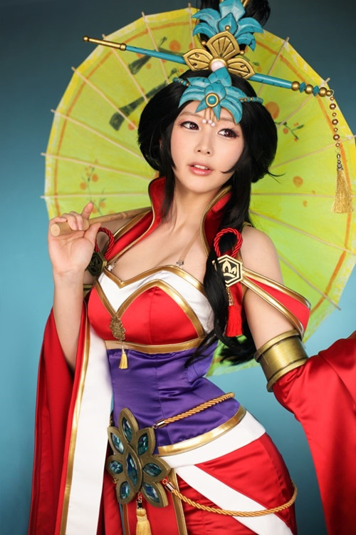 韩国COS团队“螺旋猫”的Doremi在《文明与征服》化身古典美人王昭君