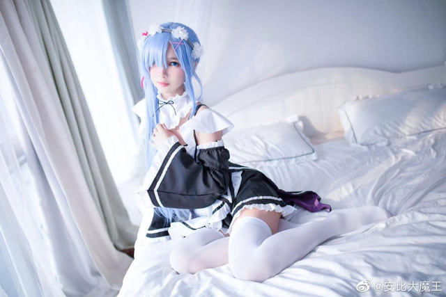 coser@安比大魔王化身《Re:从零开始的异世界生活》中的“女仆”蕾姆 coser@安比大魔王化身《Re:从零开始的异世界生活》中的“女仆”蕾姆