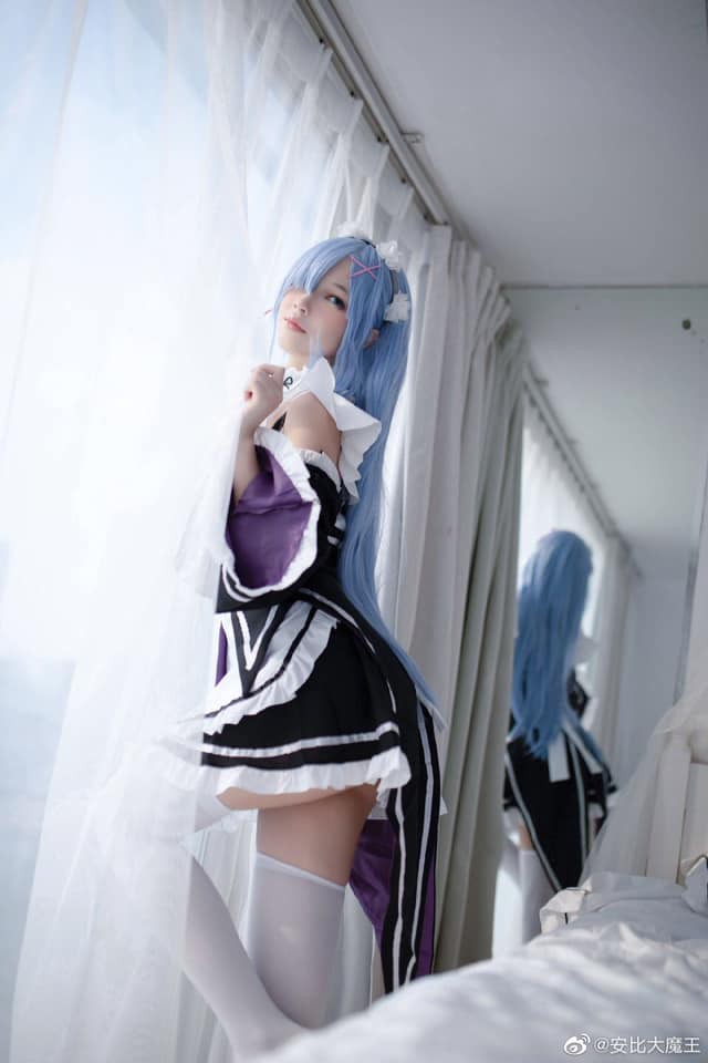 coser@安比大魔王化身《Re:从零开始的异世界生活》中的“女仆”蕾姆 coser@安比大魔王化身《Re:从零开始的异世界生活》中的“女仆”蕾姆