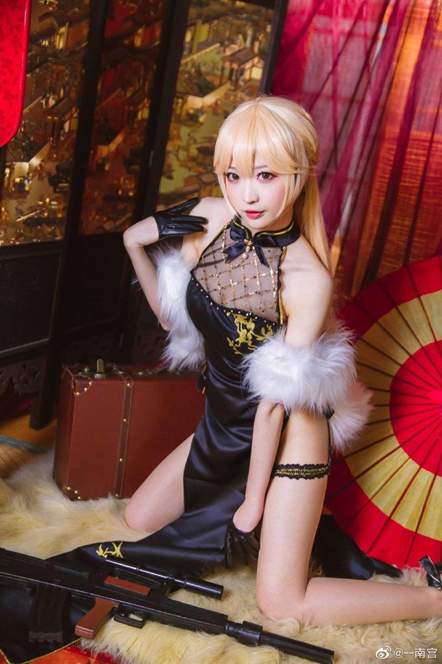 南宫的《少女前线》OTs-14 COSPLAY：唯美复古，性感妩媚