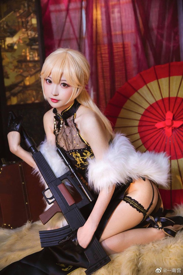 南宫的《少女前线》OTs-14 COSPLAY：唯美复古，性感妩媚