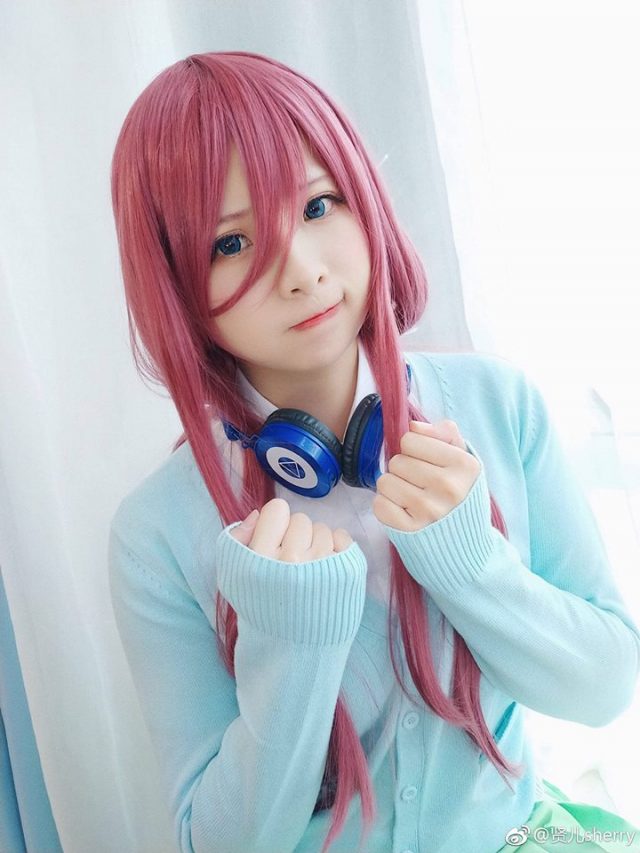 coser@贤儿sherry在漫画《五等分的新娘》化身美丽可爱的中野三玖 coser@贤儿sherry在漫画《五等分的新娘》化身美丽可爱的中野三玖