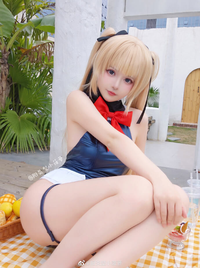 玛莉萝丝的水着cosplay，阳炎型小菠萝展现可爱迷人的夏日气息