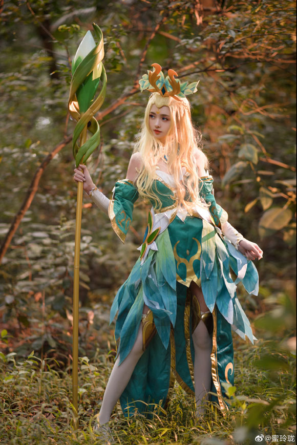 coser@蜜玲珑化身《王者荣耀》清新自然的“精灵公主”王昭君 coser@蜜玲珑化身《王者荣耀》清新自然的“精灵公主”王昭君