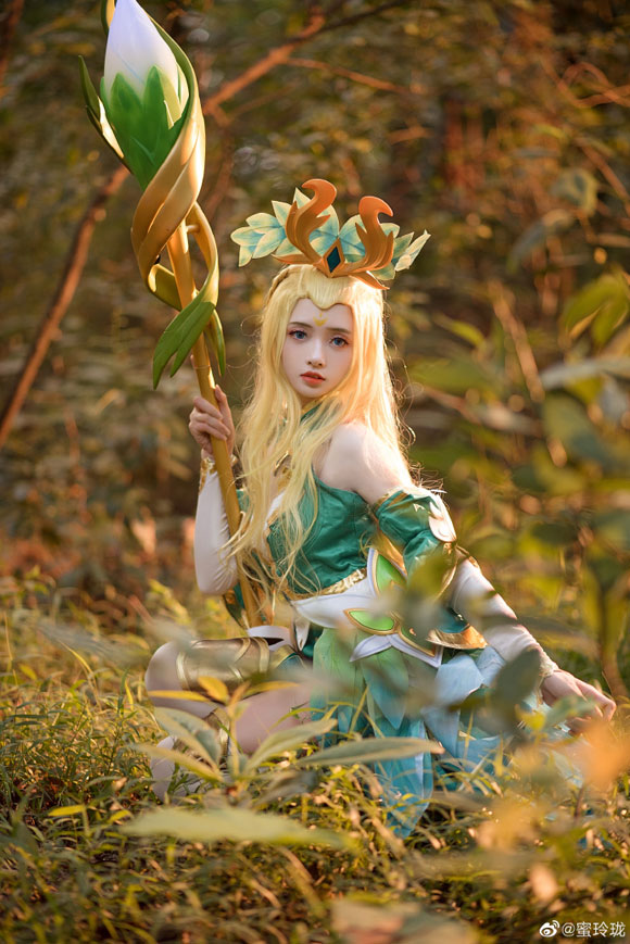 coser@蜜玲珑化身《王者荣耀》清新自然的“精灵公主”王昭君 coser@蜜玲珑化身《王者荣耀》清新自然的“精灵公主”王昭君