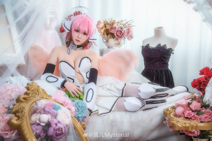 寶儿Mysterial cos《天降之物》的伊卡洛斯,性感迷人的天使降临 寶儿Mysterial cos《天降之物》的伊卡洛斯,性感迷人的天使降临