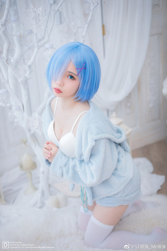 你的小企鹅酱cos雷姆,来自《Re:从零开始的异世界生活》的幻梦之蓝 你的小企鹅酱cos雷姆,来自《Re:从零开始的异世界生活》的幻梦之蓝