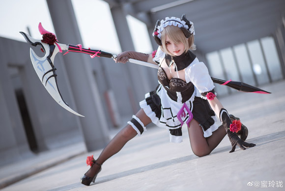 蜜玲珑cos《崩坏3》丽塔·洛丝薇瑟,倾情的演绎,魅力的绽放 蜜玲珑cos《崩坏3》丽塔·洛丝薇瑟,倾情的演绎,魅力的绽放