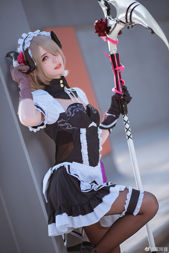 蜜玲珑cos《崩坏3》丽塔·洛丝薇瑟,倾情的演绎,魅力的绽放 蜜玲珑cos《崩坏3》丽塔·洛丝薇瑟,倾情的演绎,魅力的绽放