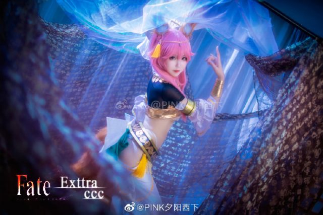 PINK夕阳西下cos《Fate/EXTRA》玉藻前,演绎梦幻“神话礼装”之美 PINK夕阳西下cos《Fate/EXTRA》玉藻前,演绎梦幻“神话礼装”之美