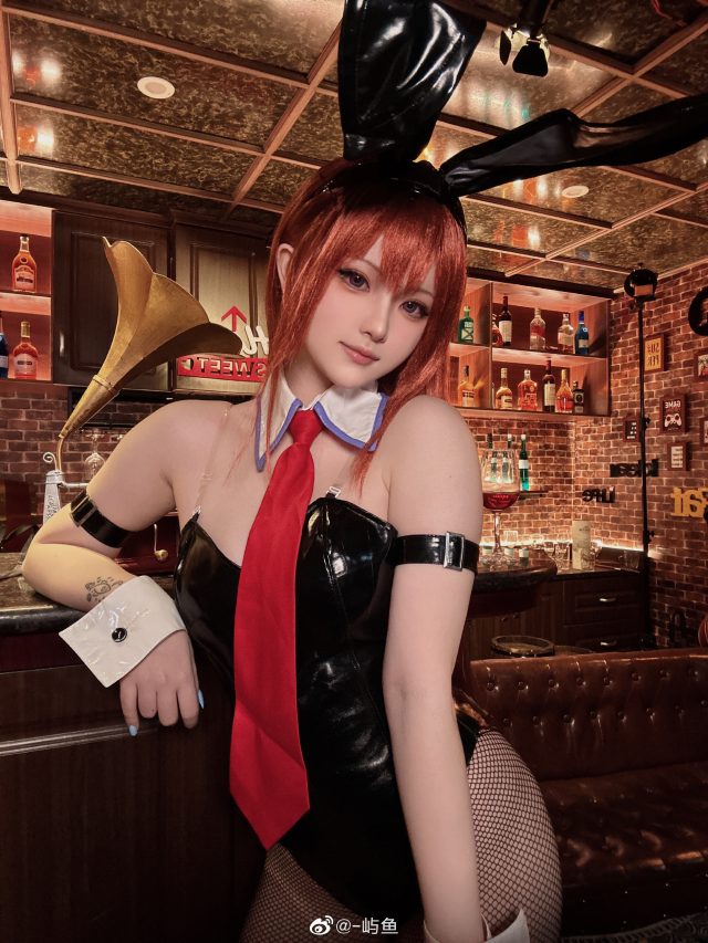 -屿鱼cos《命运石之门》牧濑红莉栖，兔耳美少女展现临场魅力