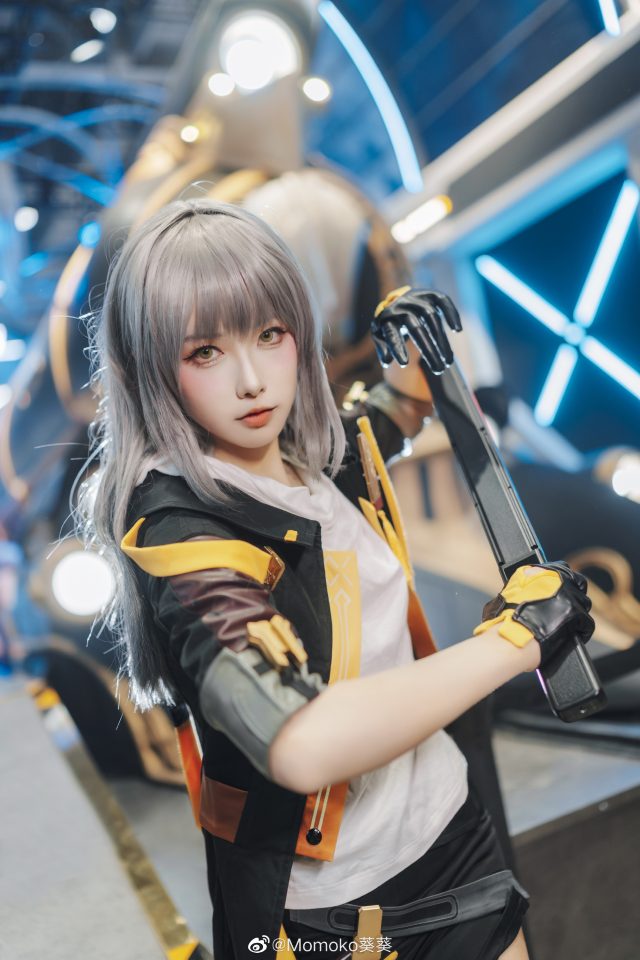 Momoko葵葵cos《崩坏:星穹铁道》开拓者·星,星辰闪耀英姿飒爽 Momoko葵葵cos《崩坏:星穹铁道》开拓者·星,星辰闪耀英姿飒爽