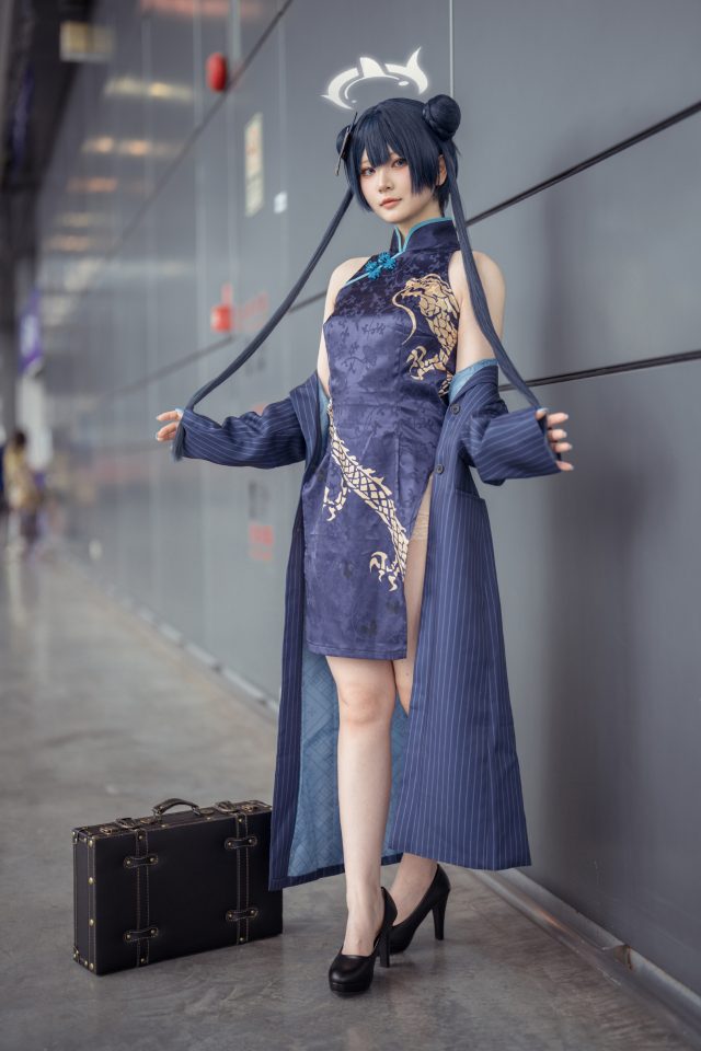 -屿鱼cos《蔚蓝档案》妃咲，魅力迷人撩人心弦！