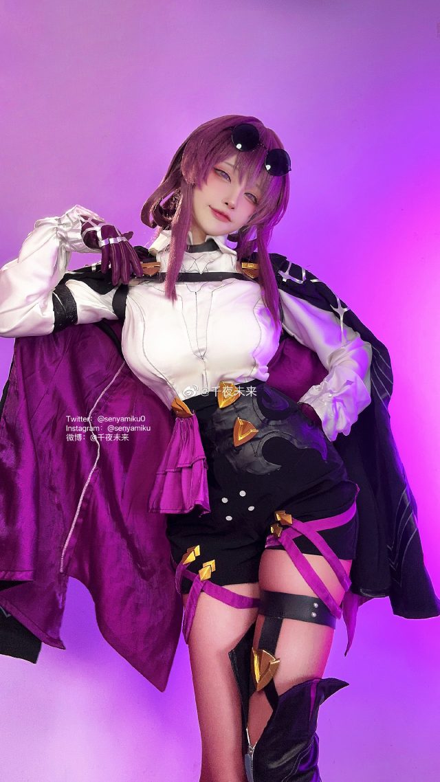 千夜未来cos《崩坏:星穹铁道》卡芙卡,性感杀手绽放崩坏魅力 千夜未来cos《崩坏:星穹铁道》卡芙卡,性感杀手绽放崩坏魅力