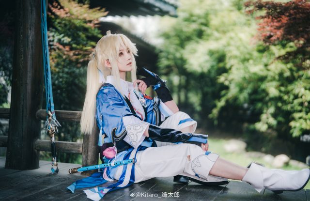 [崩坏：星穹铁道]Kitaro_绮太郎cos彦卿，英姿潇洒剑舞星空