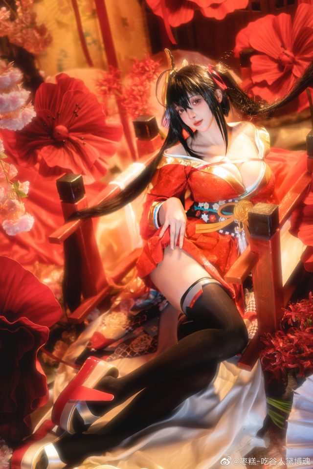 [碧蓝航线]枣糕-吃谷人黛博魂cos大凤，展现性感的病态美