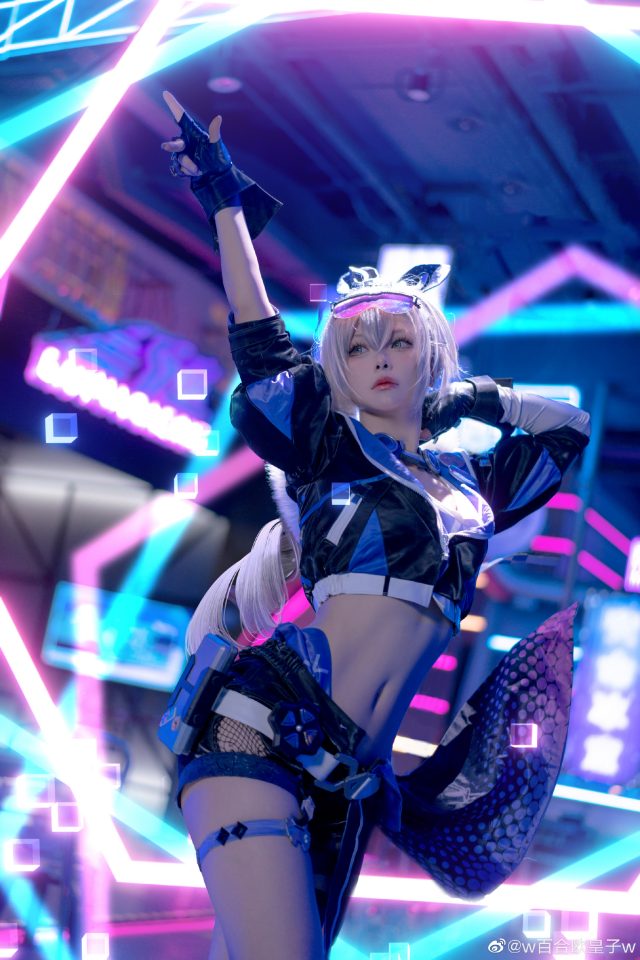 [崩坏：星穹铁道]w百合欧皇子w cos银狼，帅气黑客的迷人魅力