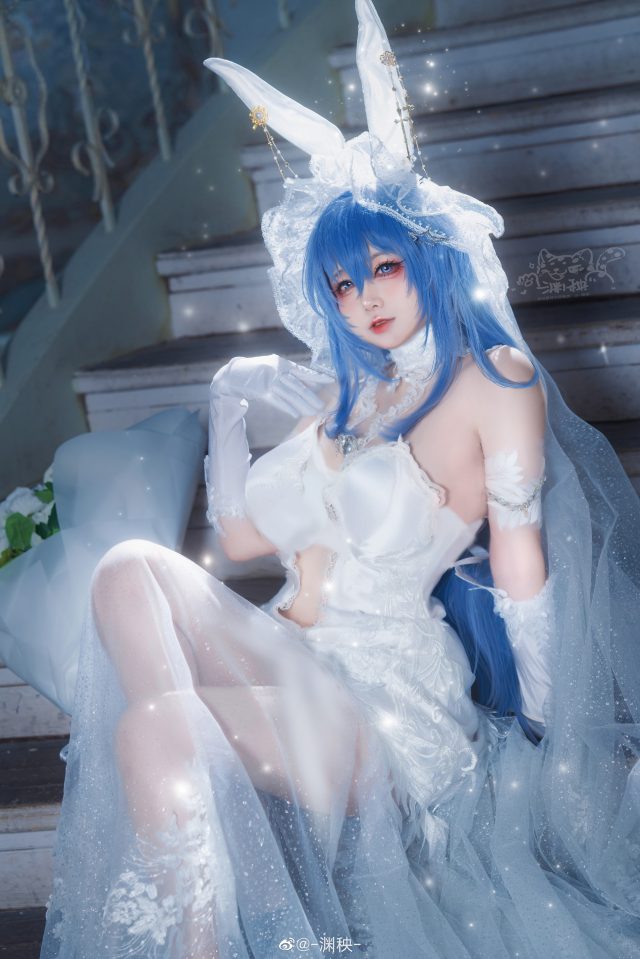 [碧蓝航线]渊秧cos“新泽西”花园，绽放“白雪之仪”的迷人之美