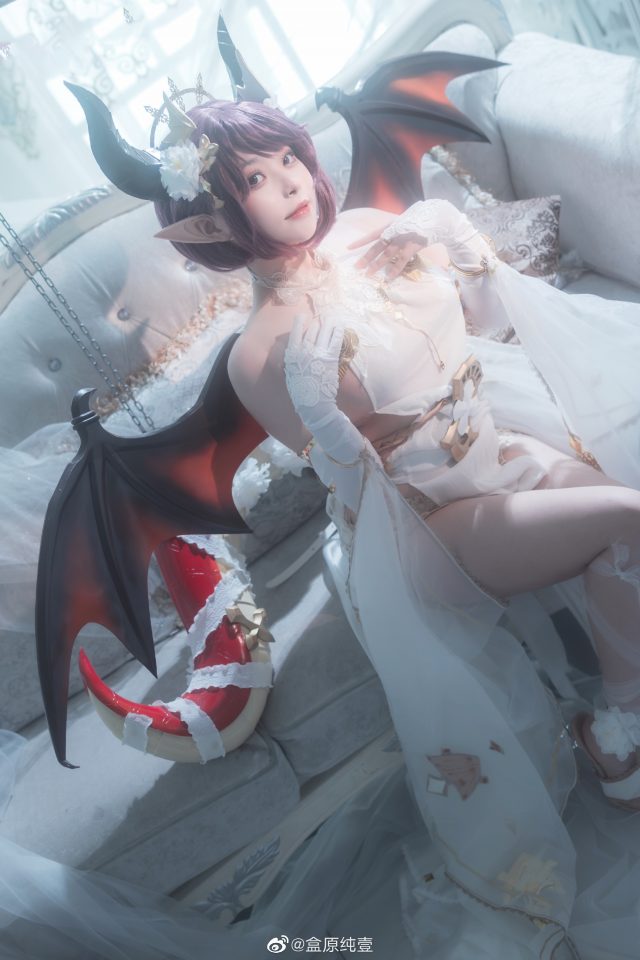 盒原纯壹cos《碧蓝幻想》古蕾娅,焕发“龙姬”的绝色魅力 盒原纯壹cos《碧蓝幻想》古蕾娅,焕发“龙姬”的绝色魅力