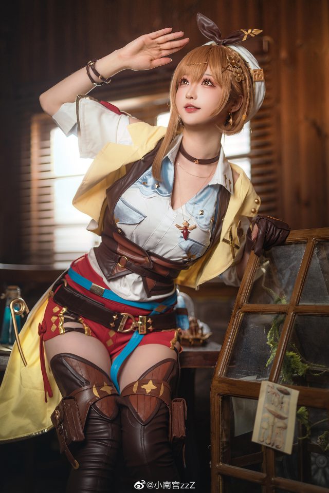 小南宫zzZ cos《莱莎的炼金工房》莱莎,性感可爱魅力十足 小南宫zzZ cos《莱莎的炼金工房》莱莎,性感可爱魅力十足