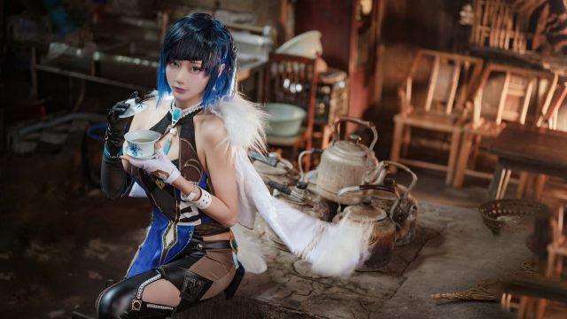 如月灰cos《原神》夜兰，展现“一人千面”的神秘之美