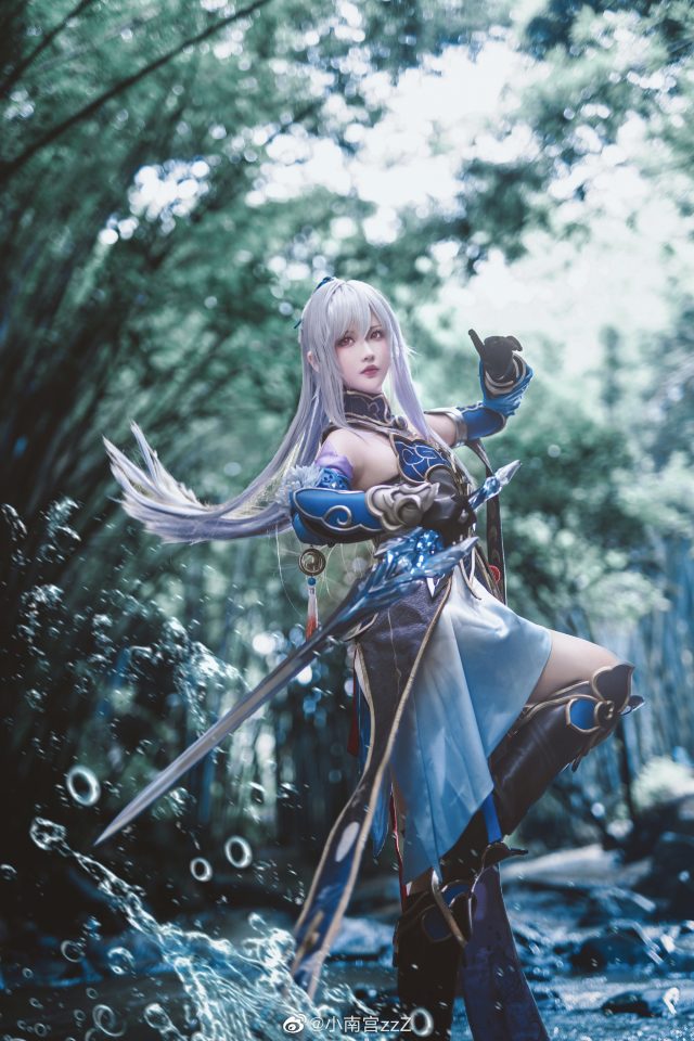 [崩坏：星穹铁道]小南宫zzZ cos镜流，闪耀崩坏的酷帅与美丽