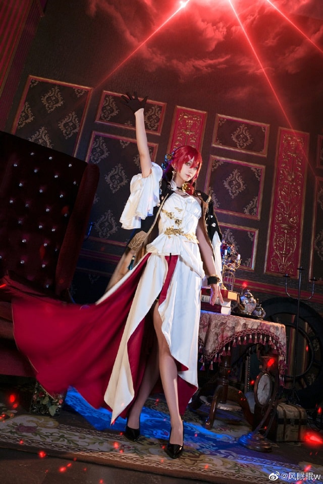 [崩坏：星穹铁道]风眠眠w cos姬子，从游戏中走出来的美女科学家