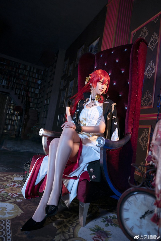 [崩坏：星穹铁道]风眠眠w cos姬子，从游戏中走出来的美女科学家
