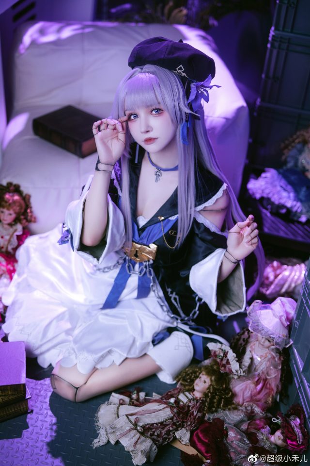 [崩坏：星穹铁道]超级小禾儿cos黑塔，展现女科学家的美丽身姿