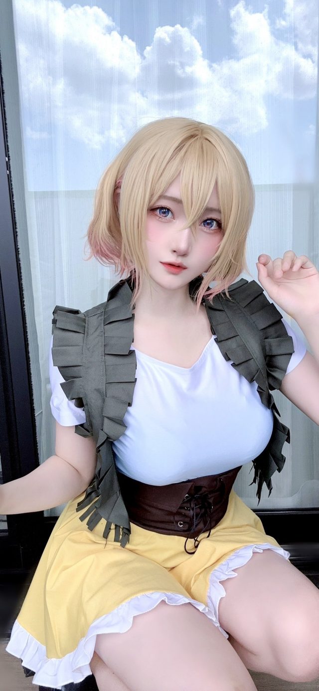日本女coser“Shokora”展示了她在《租借女友》中的COSPLAY