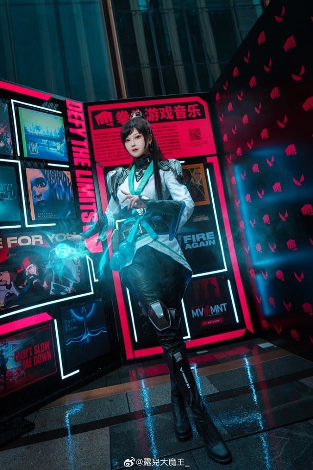 [无畏契约]露兒大魔王cos圣祈，璀璨演绎闪耀cosplay盛典