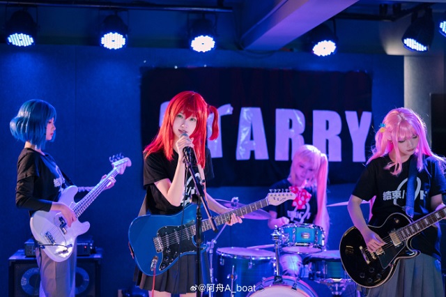 《孤独摇滚！》- 来自中国coser的“Kessoku乐队”中的可爱COSPLAY！