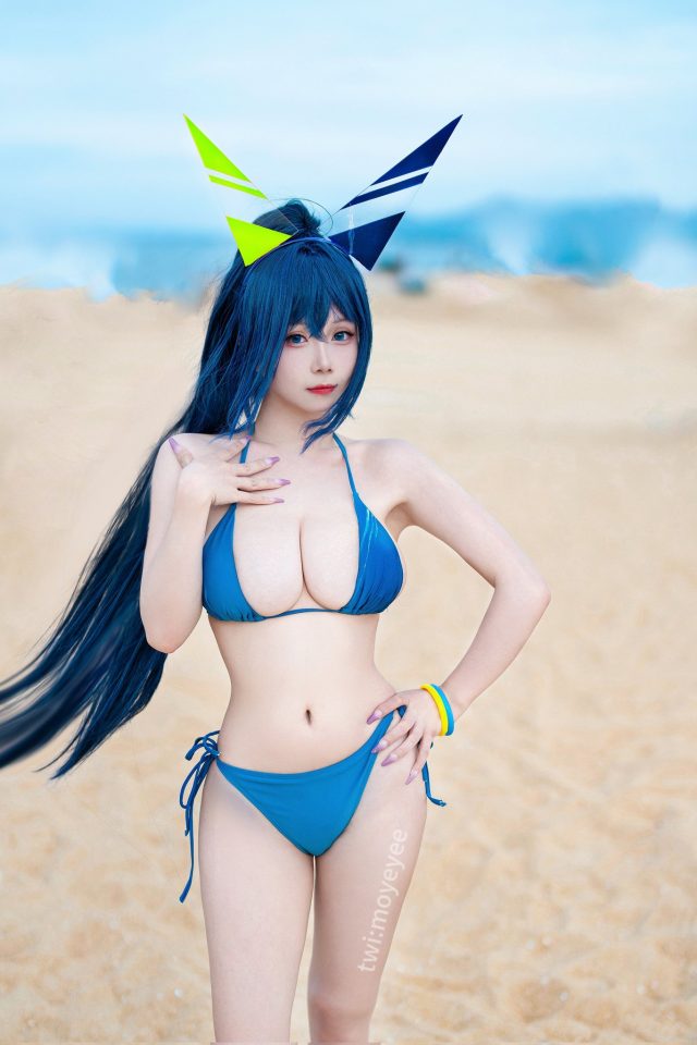 Gugu_night cos《碧蓝航线》花园,上演性感的海滩大冒险 Gugu_night cos《碧蓝航线》花园,上演性感的海滩大冒险