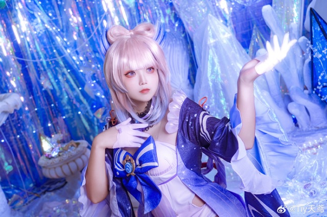Tiy天鸢cos《原神》珊瑚宫心海,展现“现人神巫女”的迷人魅力 Tiy天鸢cos《原神》珊瑚宫心海,展现“现人神巫女”的迷人魅力