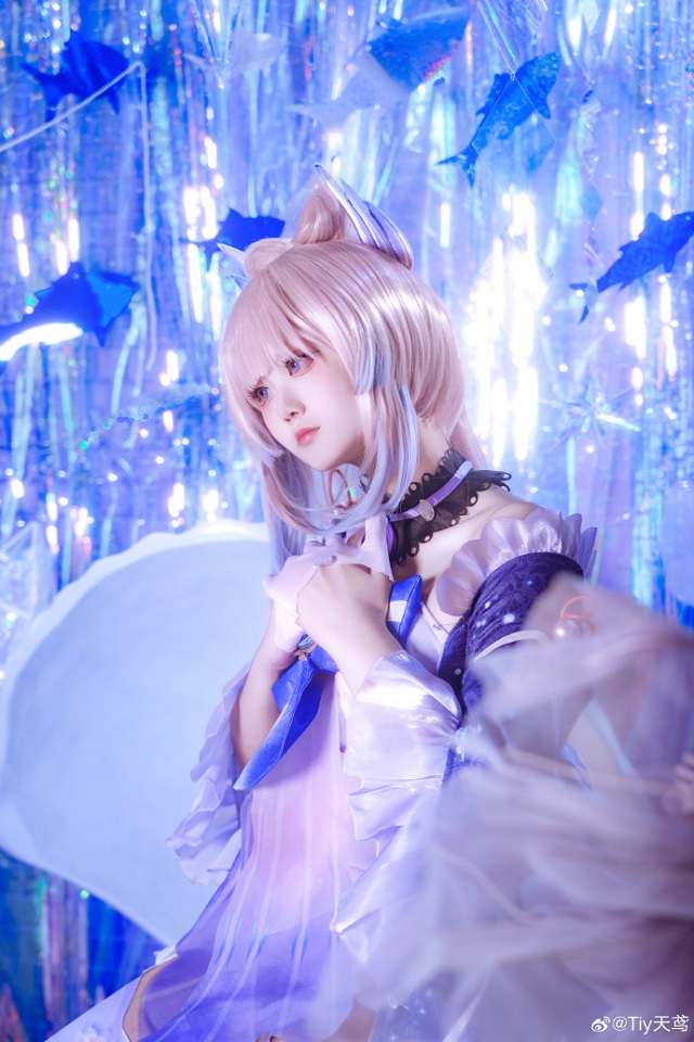 Tiy天鸢cos《原神》珊瑚宫心海,展现“现人神巫女”的迷人魅力 Tiy天鸢cos《原神》珊瑚宫心海,展现“现人神巫女”的迷人魅力