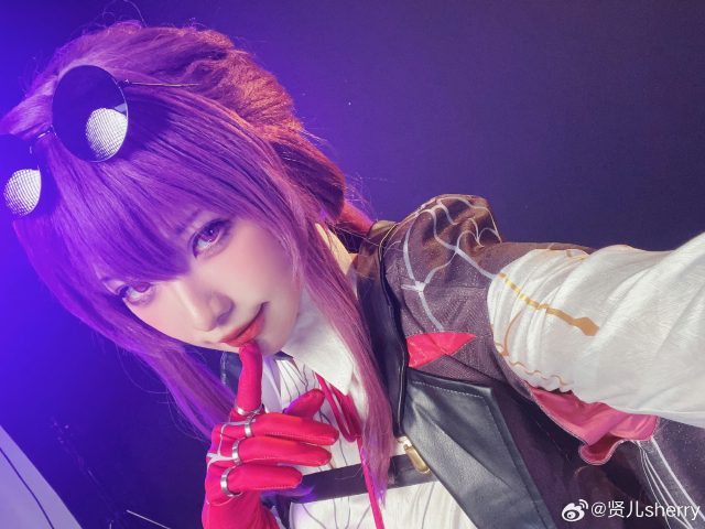 [崩坏：星穹铁道]贤儿sherry cos卡芙卡，魔法女王炫酷cosplay大放光彩