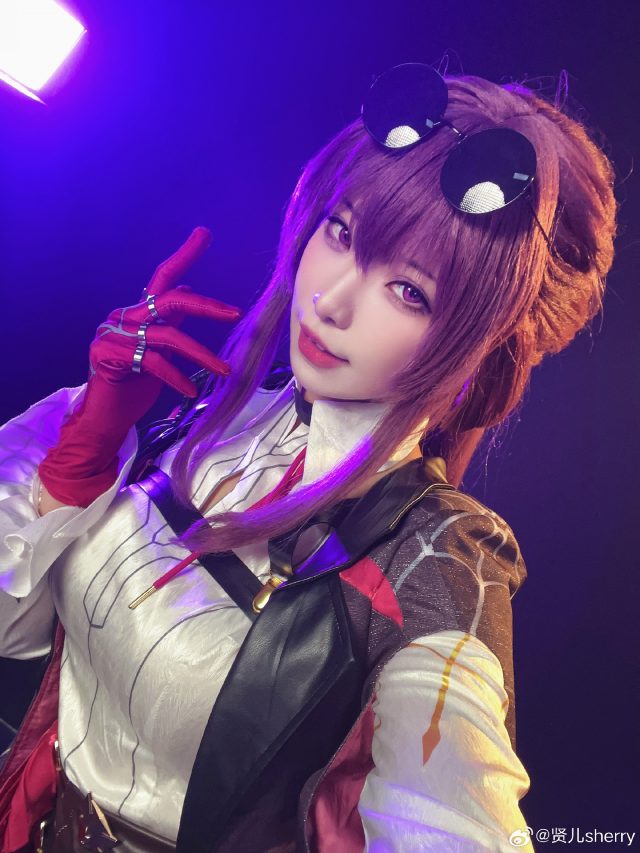 [崩坏：星穹铁道]贤儿sherry cos卡芙卡，魔法女王炫酷cosplay大放光彩