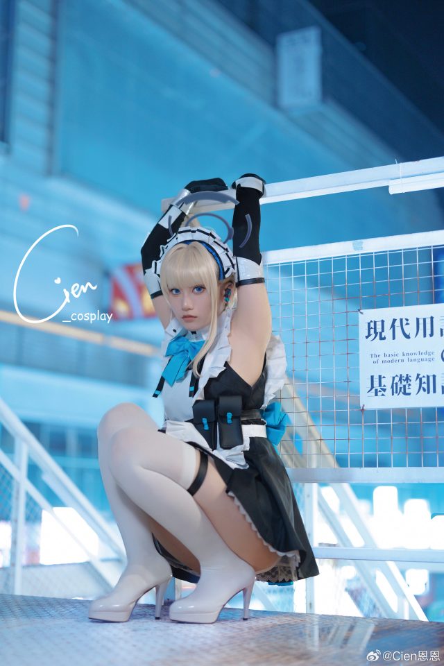 [蔚蓝档案]Cien恩恩cos飞鸟马时，展现“女仆特工”的酷帅与性感