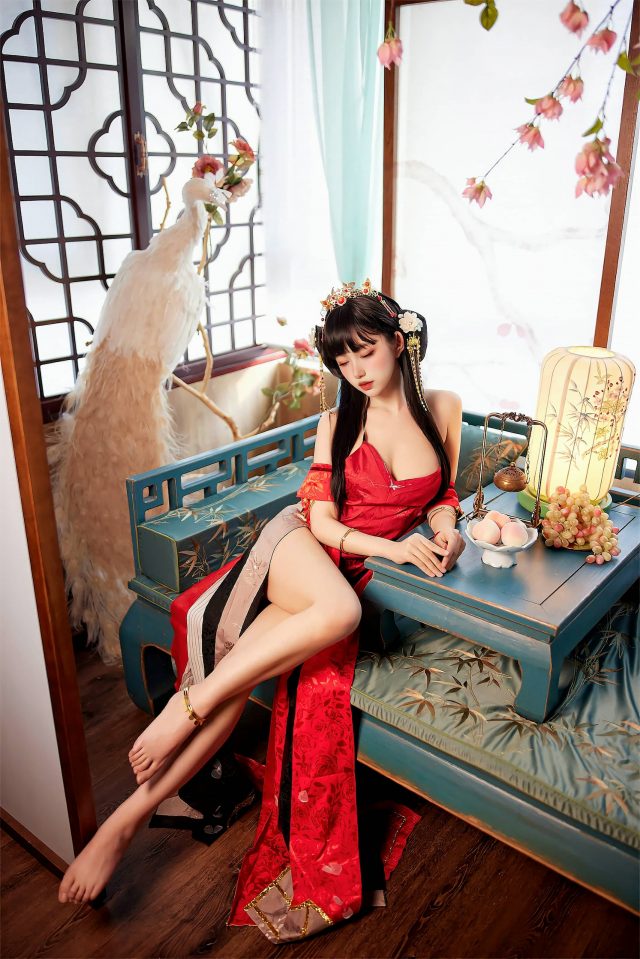 从《碧蓝航线》到现实：Shika小鹿鹿的“逸仙”同人凤冠霞帔之美