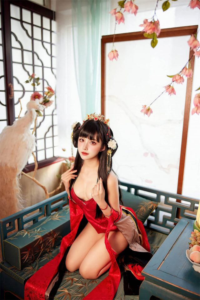 从《碧蓝航线》到现实：Shika小鹿鹿的“逸仙”同人凤冠霞帔之美