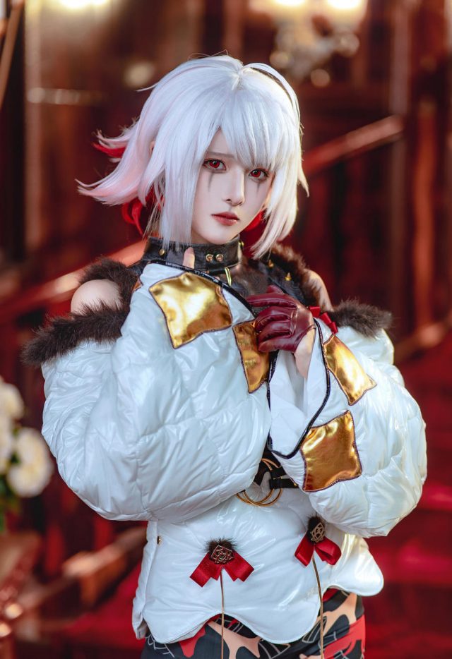 重庆美妹腥味猫罐:不仅容貌出众,而且COSPLAY才华令人惊叹 重庆美妹腥味猫罐:不仅容貌出众,而且COSPLAY才华令人惊叹