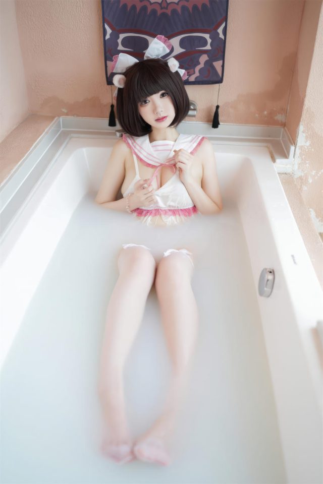 牛奶浴与美白肌肤的真相:coser雪睛Astra为你验证传言 牛奶浴与美白肌肤的真相:coser雪睛Astra为你验证传言