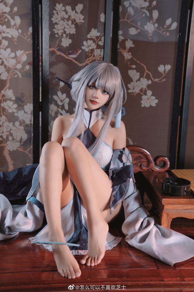 怎么可以不喜欢芝士cos《原神》哈艮图斯,再现尘之魔神的迷人魅力 怎么可以不喜欢芝士cos《原神》哈艮图斯,再现尘之魔神的迷人魅力