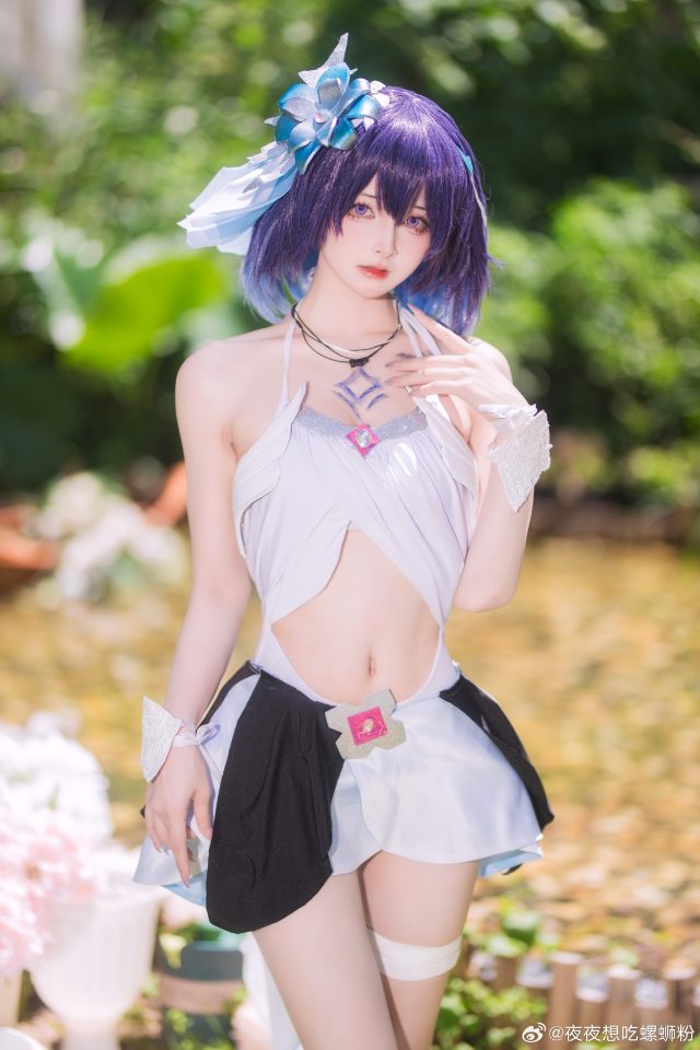 穿越自然,化身蝴蝶:夜夜想吃螺蛳粉cos《崩坏:星穹铁道》希儿 穿越自然,化身蝴蝶:夜夜想吃螺蛳粉cos《崩坏:星穹铁道》希儿