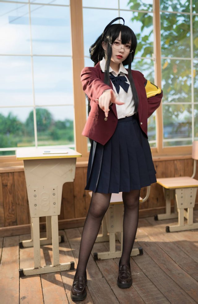 coser花铃萌动心弦:最新JK制服趋势分析与搭配技巧 coser花铃萌动心弦:最新JK制服趋势分析与搭配技巧
