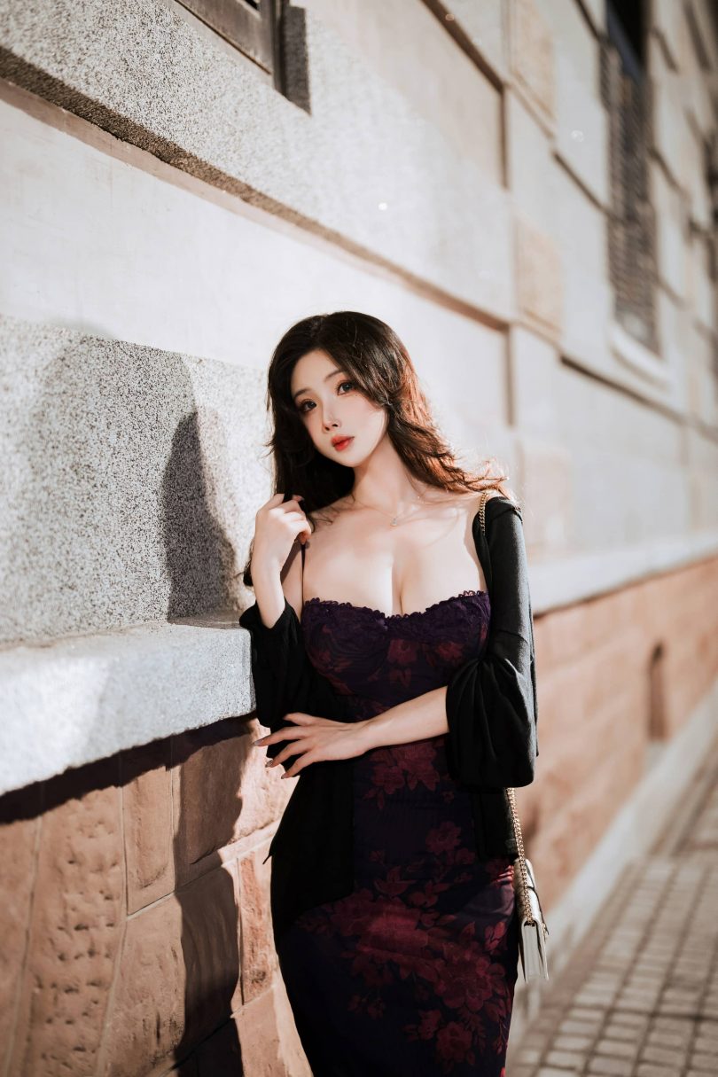 肉扣热热子“美艳小妈”COS:展现女性多重维度的魅力 肉扣热热子“美艳小妈”COS:展现女性多重维度的魅力