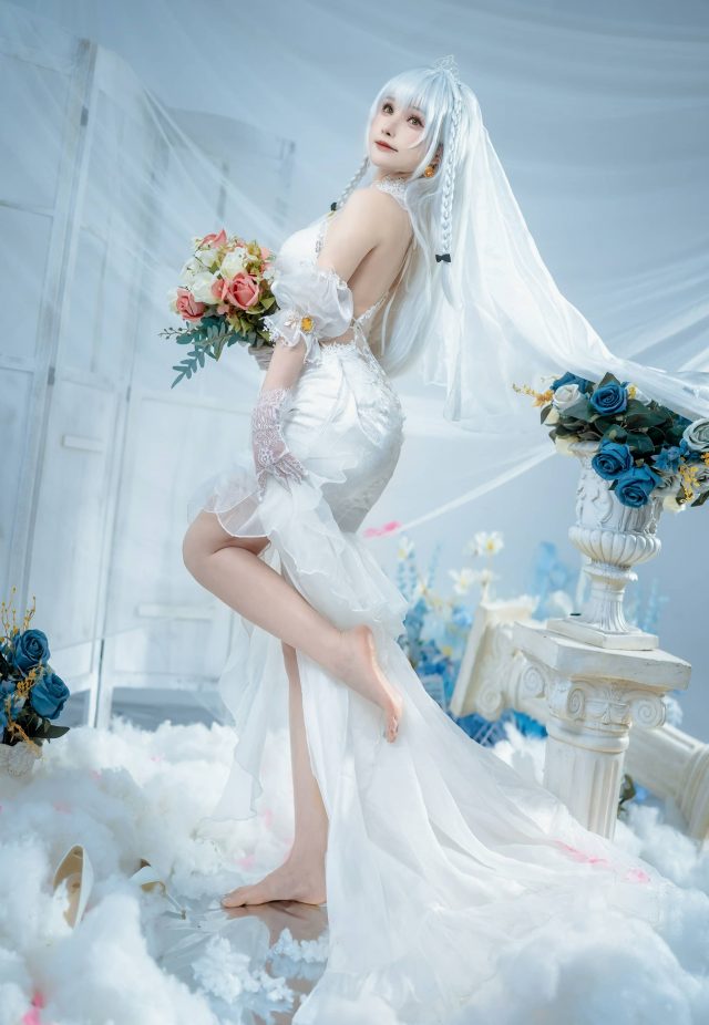 超级小禾儿·花园誓约婚纱COS：浪漫的婚礼在花海中绽放