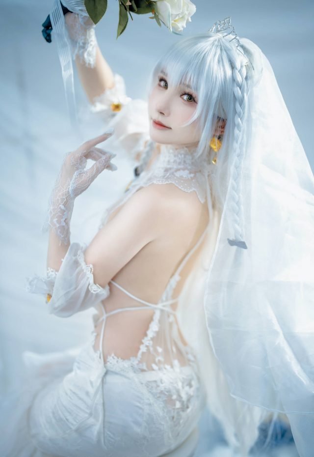 超级小禾儿·花园誓约婚纱COS：浪漫的婚礼在花海中绽放